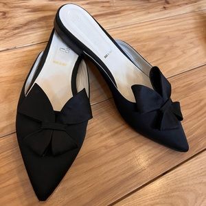 SomethingBlue ( Italian Made) flats